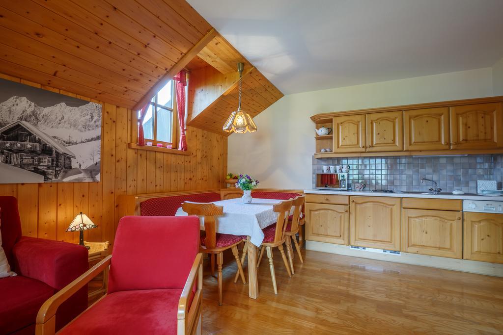 Landhaus Birgbichler - Apartments Mit Bergblick Inklusive Sommercard Ramsau am Dachstein Kültér fotó